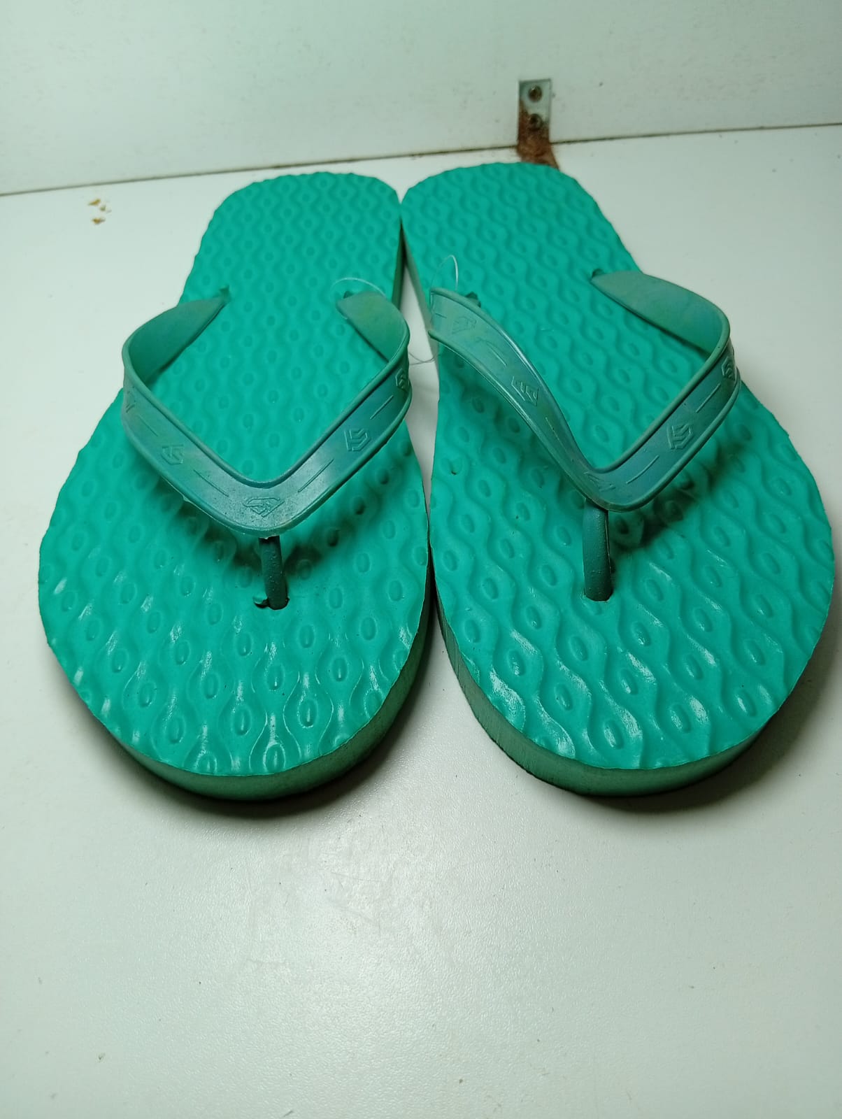 Textured Aqua slippers (Blue)