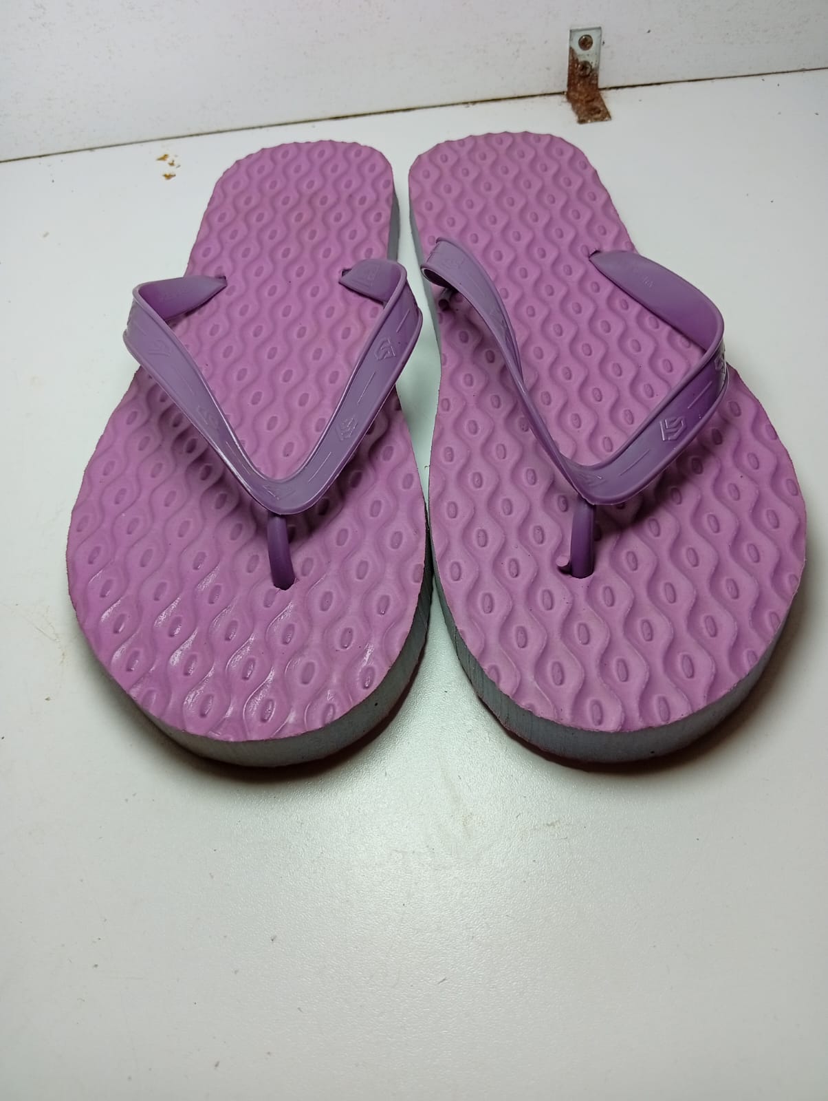 Textured Aqua slippers (Purple)