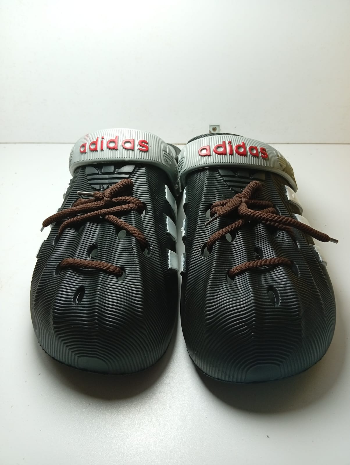 adidas (Black)