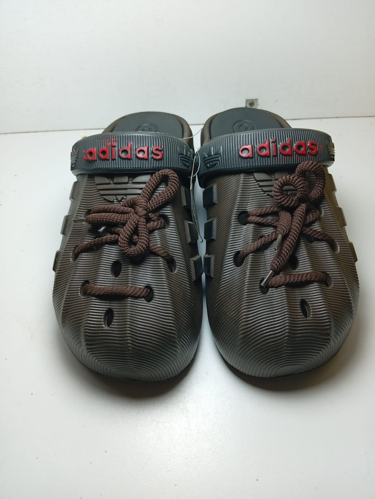 adidas (Brown)