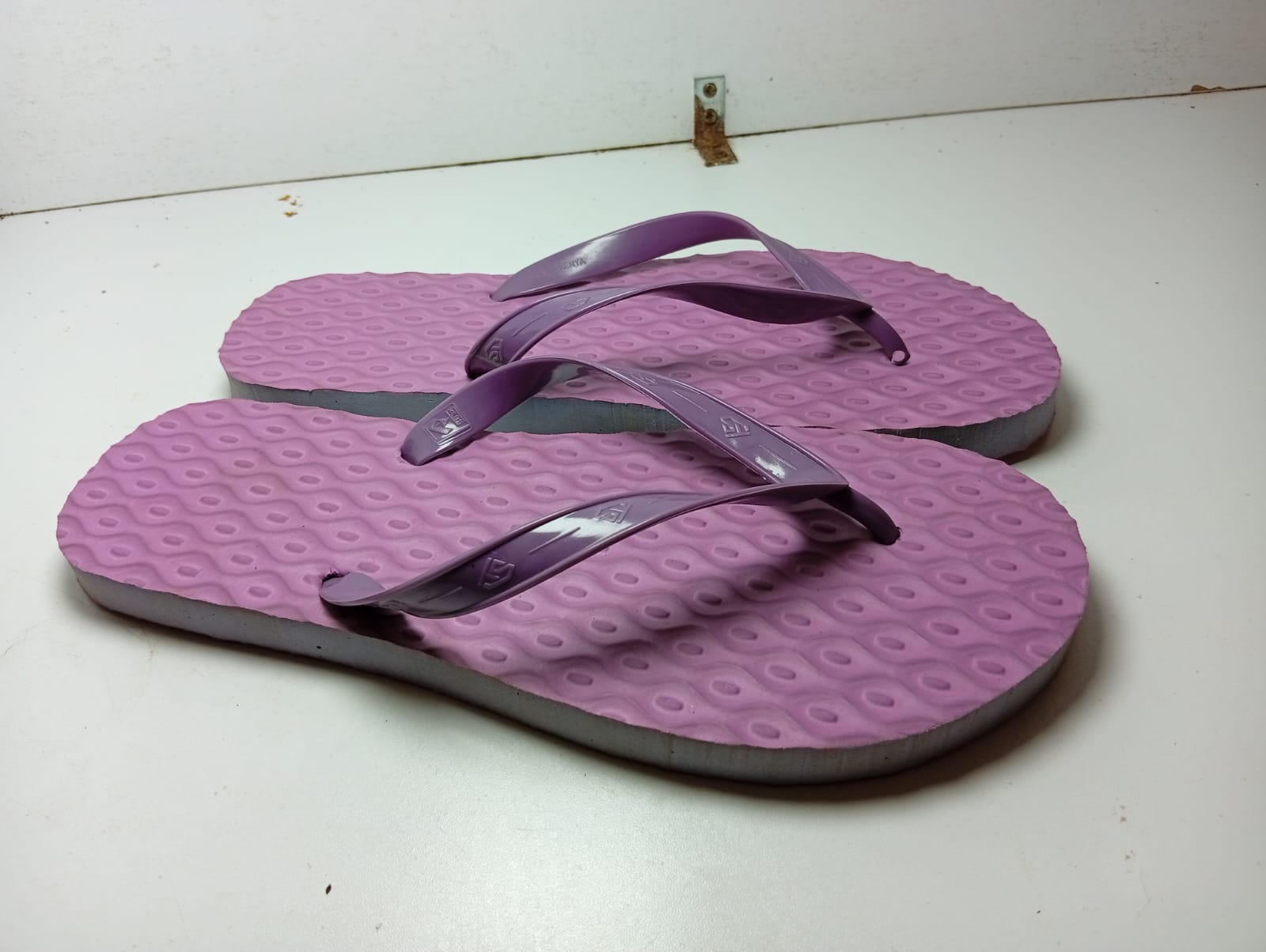 Textured Aqua slippers (Purple)