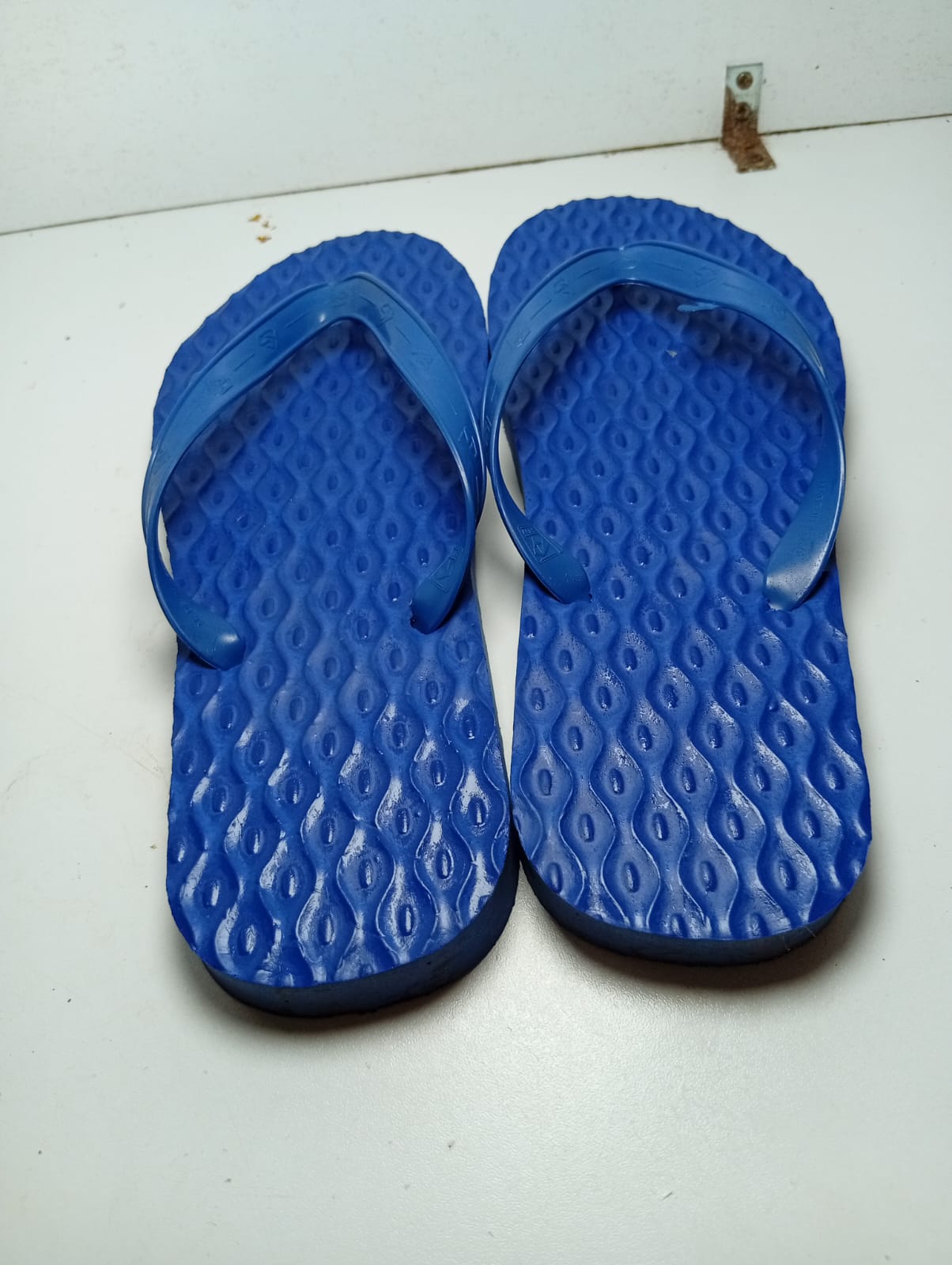 Textured Aqua slippers (Blue)